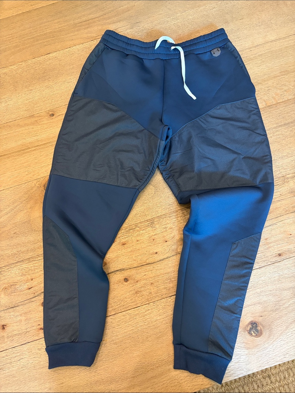 Under Armour Navy and Black Athletic Jogger Pants Gore Windstopper
